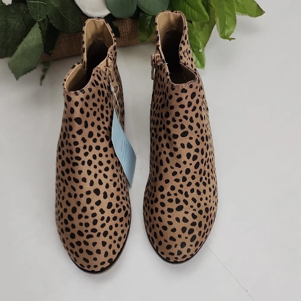Cat & Jack Tan and Black Cheetah Print Kids Ankle Boots